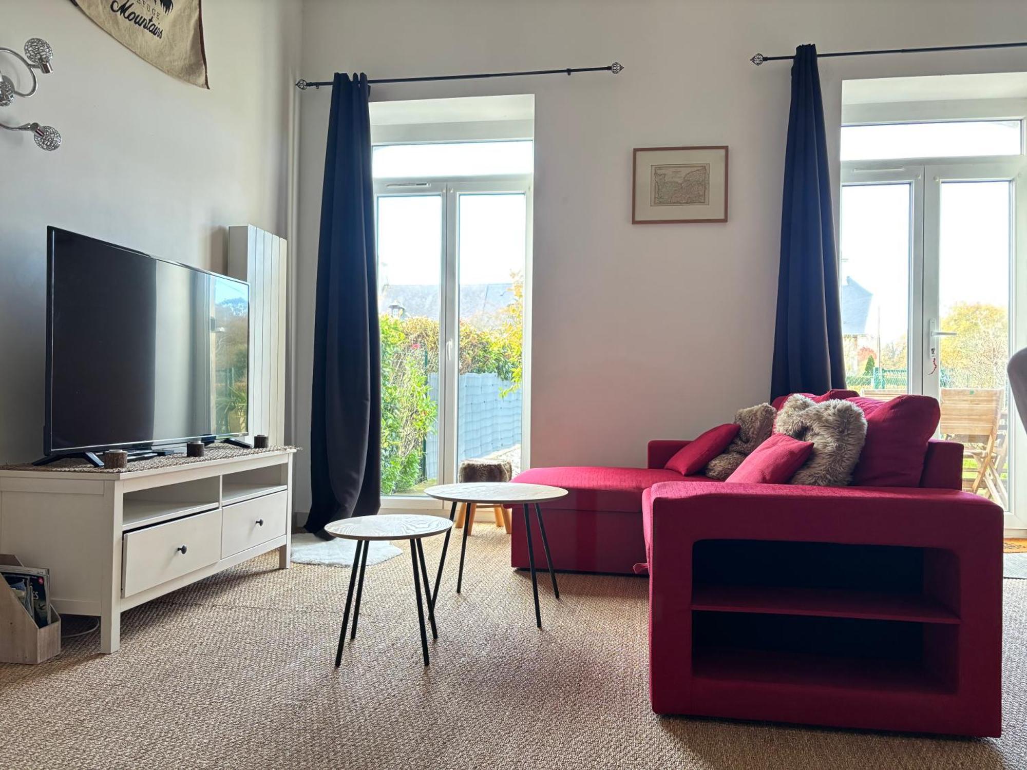 Les Douves Duplex 5 Personnes Lumineux Avec Jardin Et Terrasse Amenagee , Vue Sur Chateau A 5Mn De La Mer, Proche Omaha Beach Et Bayeux Commes Luaran gambar