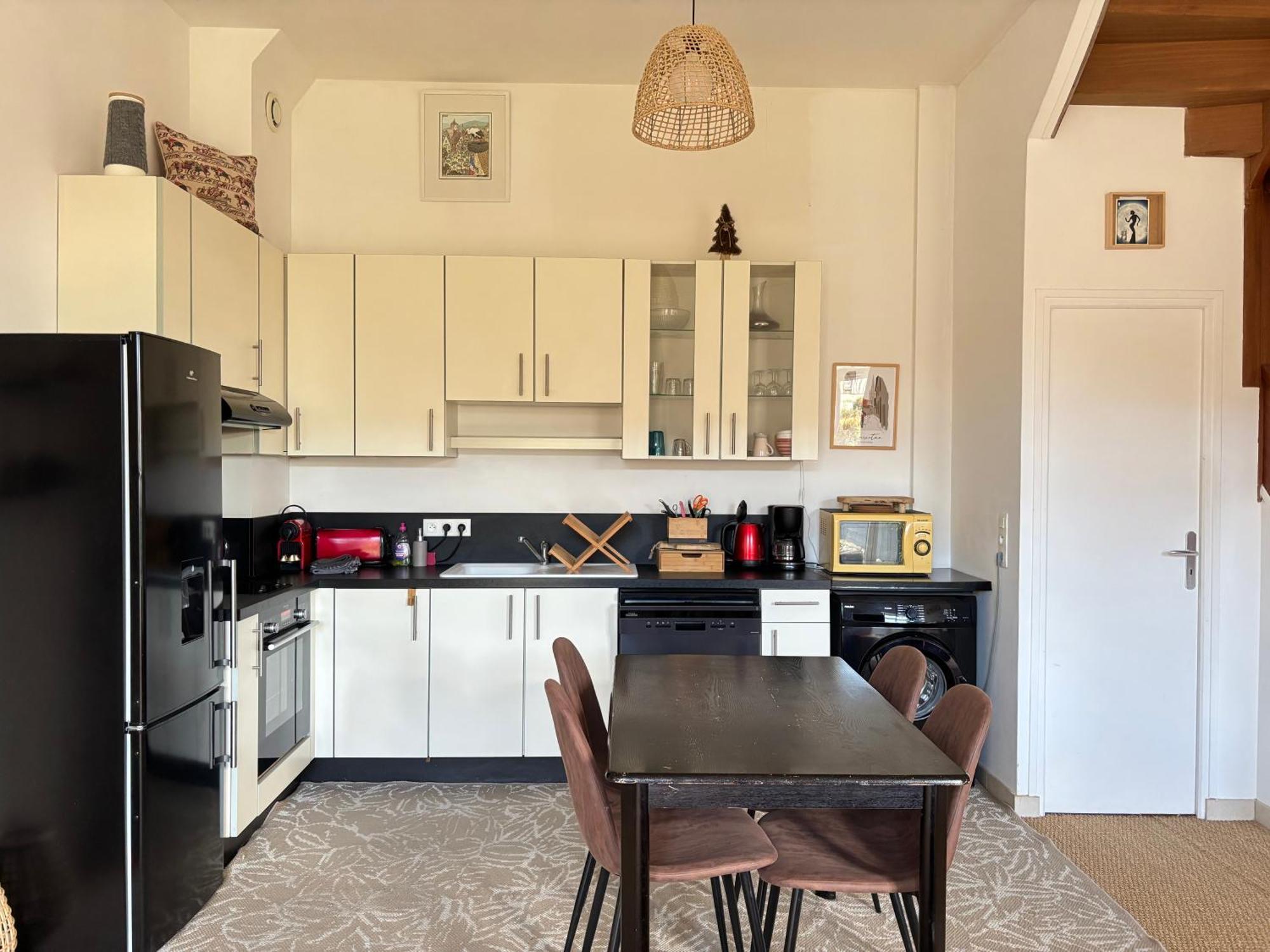 Les Douves Duplex 5 Personnes Lumineux Avec Jardin Et Terrasse Amenagee , Vue Sur Chateau A 5Mn De La Mer, Proche Omaha Beach Et Bayeux Commes Luaran gambar