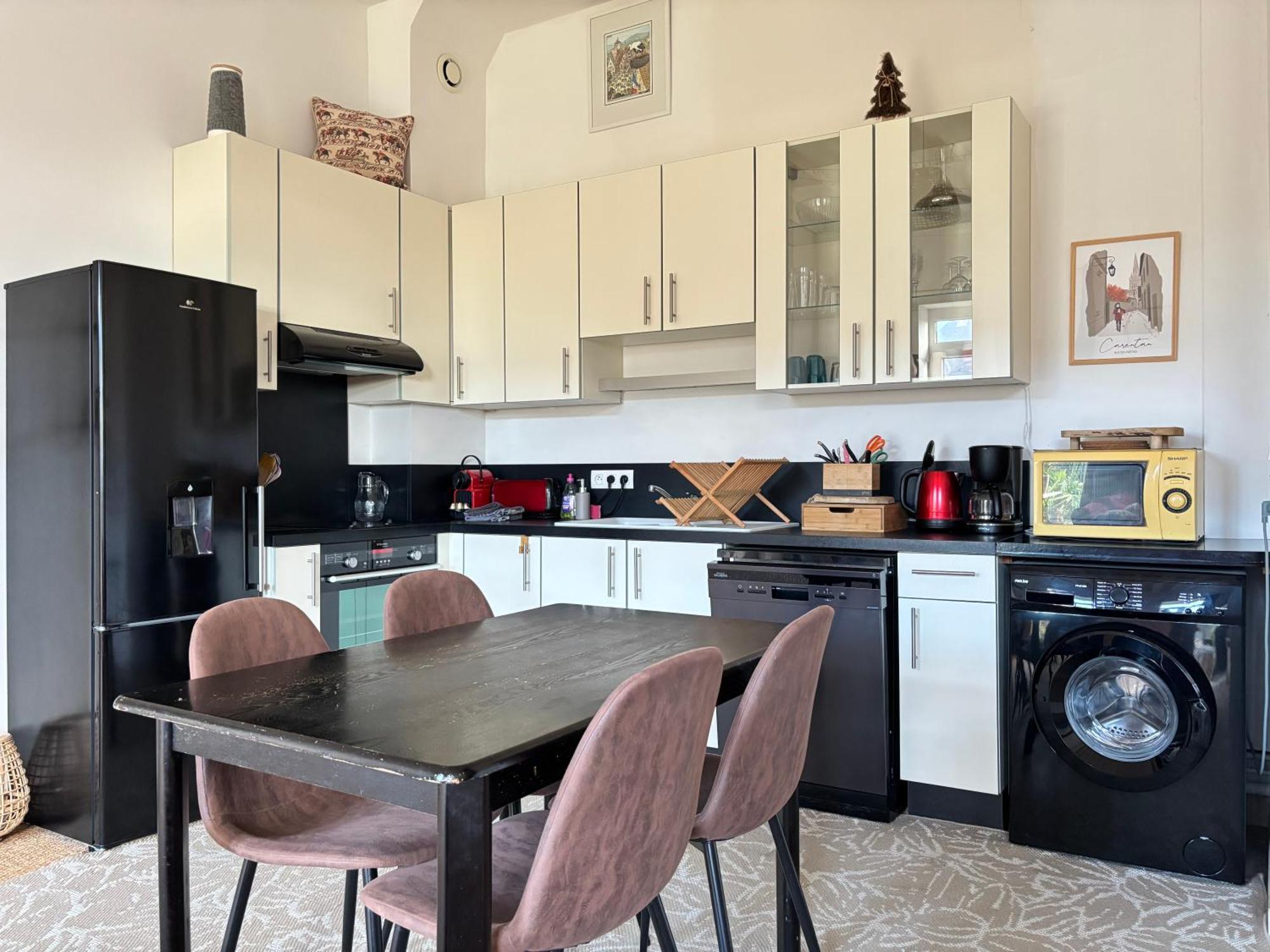 Les Douves Duplex 5 Personnes Lumineux Avec Jardin Et Terrasse Amenagee , Vue Sur Chateau A 5Mn De La Mer, Proche Omaha Beach Et Bayeux Commes Luaran gambar