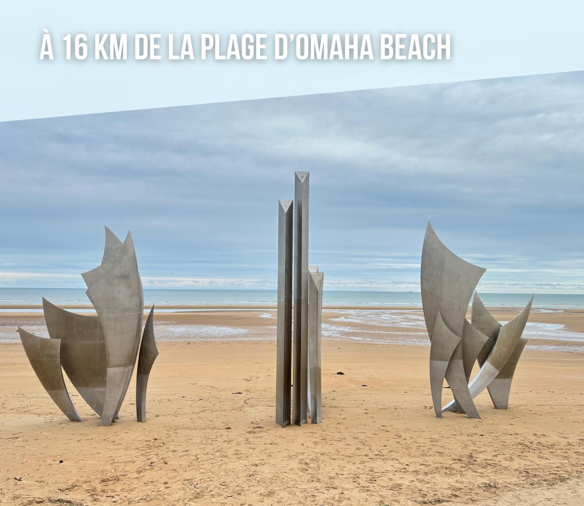 Les Douves Duplex 5 Personnes Lumineux Avec Jardin Et Terrasse Amenagee , Vue Sur Chateau A 5Mn De La Mer, Proche Omaha Beach Et Bayeux Commes Luaran gambar